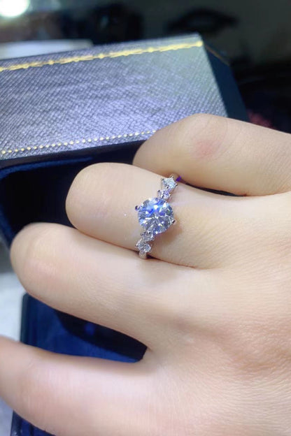 Something To See 1 Carat Moissanite Ring